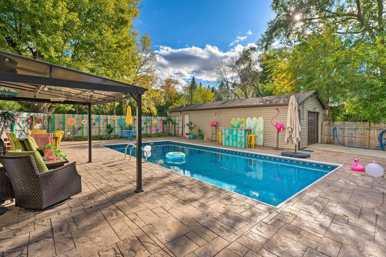 Rock River Retreat With Dock And Seasonal Pool! Edgerton Extérieur photo