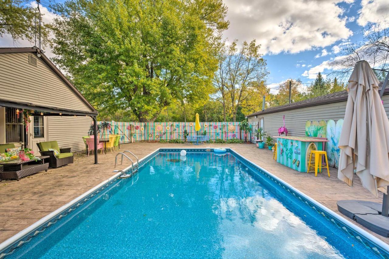 Rock River Retreat With Dock And Seasonal Pool! Edgerton Extérieur photo
